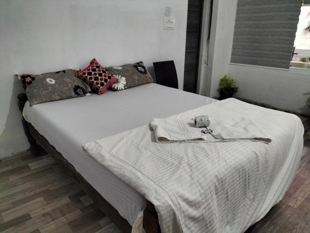 Funky Art Beach House Alappuzha Екстериор снимка