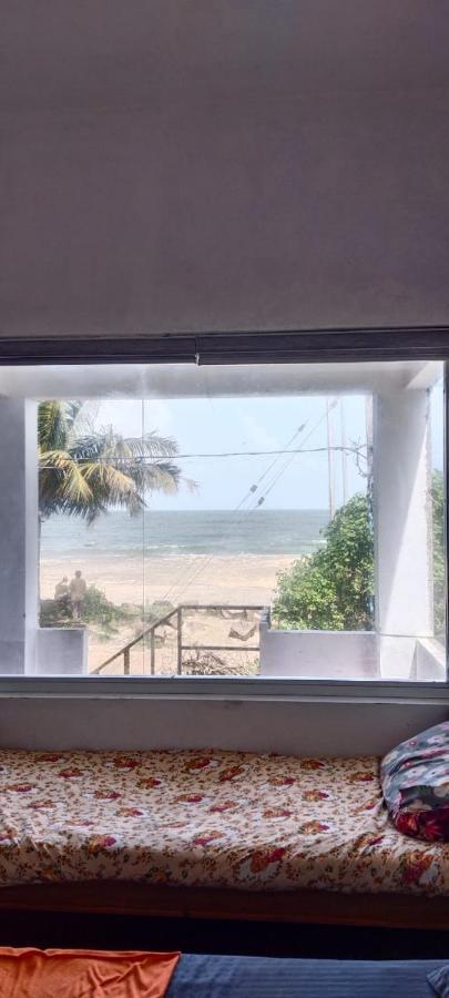 Funky Art Beach House Alappuzha Екстериор снимка