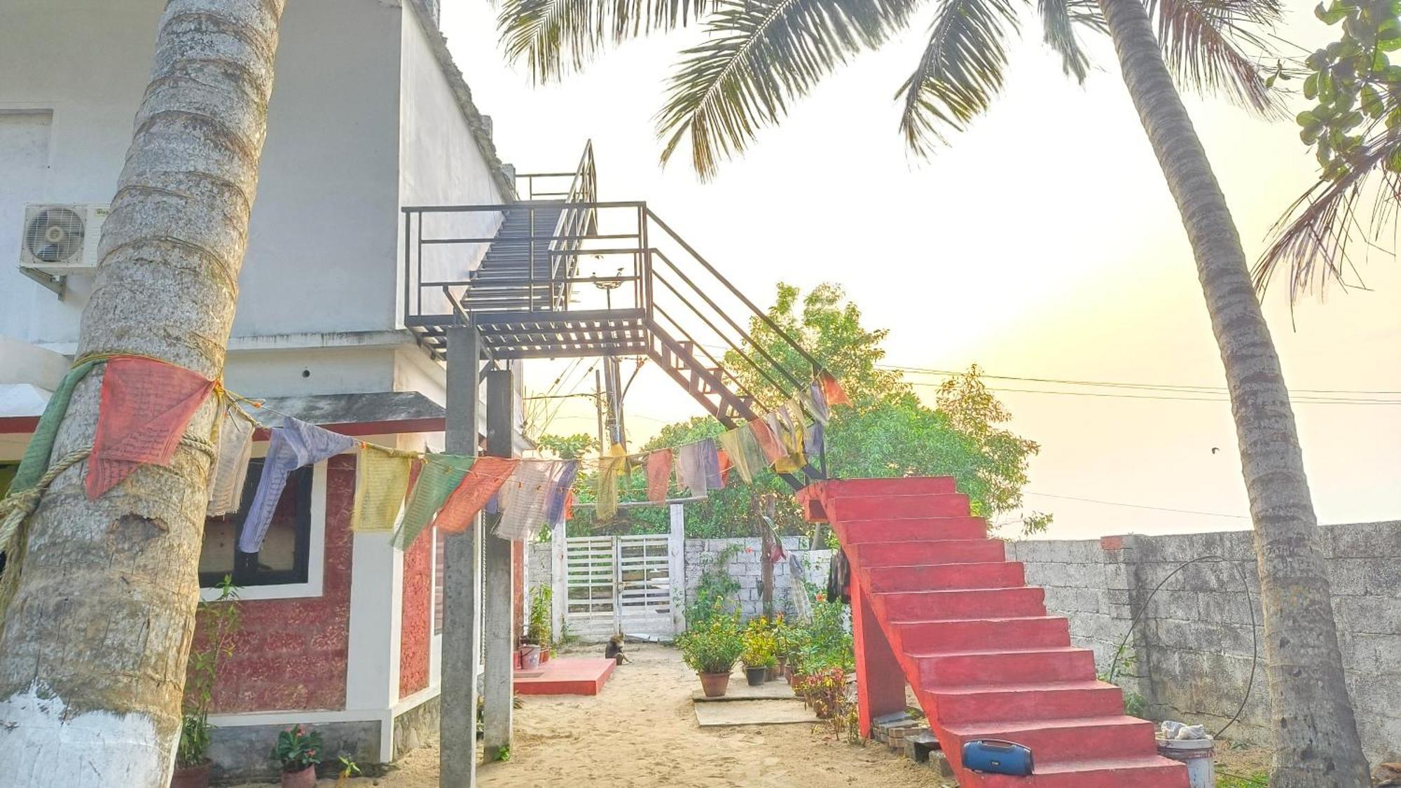 Funky Art Beach House Alappuzha Екстериор снимка