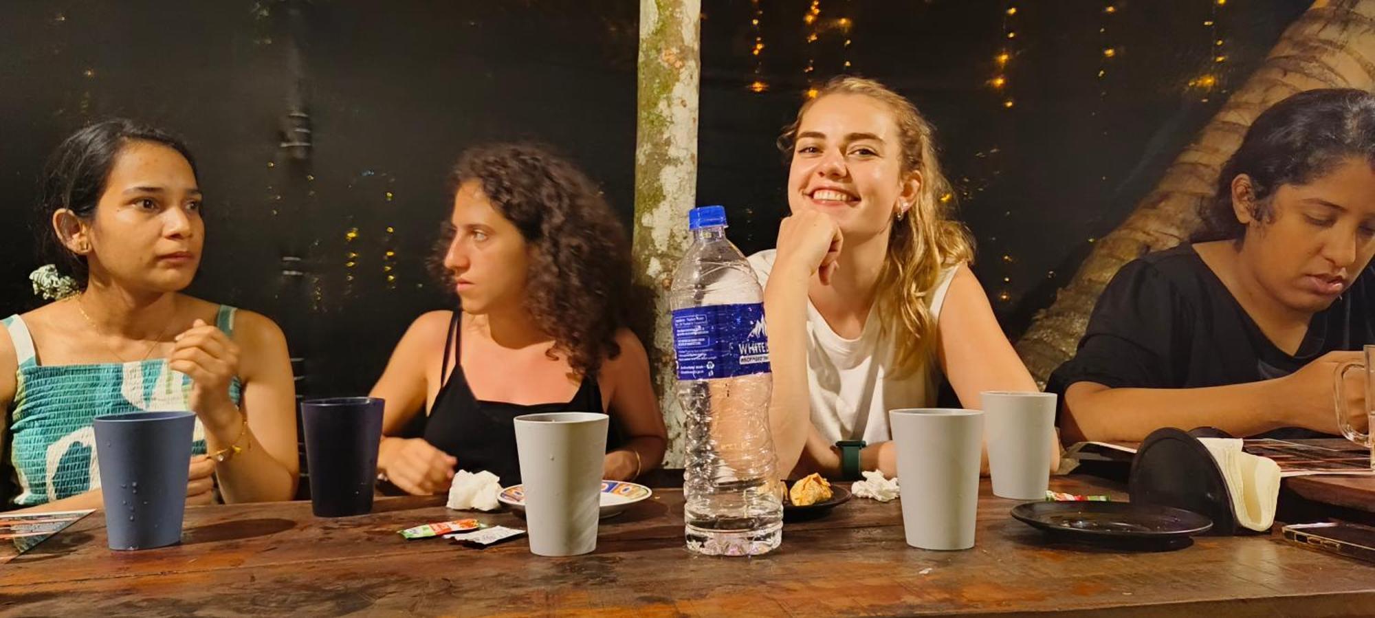 Funky Art Beach House Alappuzha Екстериор снимка