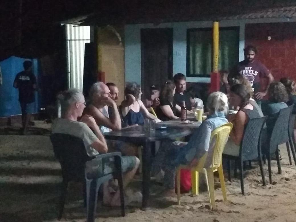 Funky Art Beach House Alappuzha Екстериор снимка