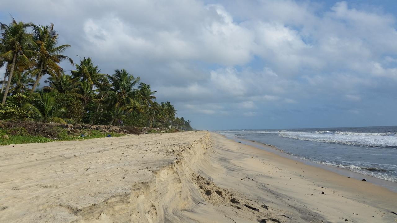 Funky Art Beach House Alappuzha Екстериор снимка